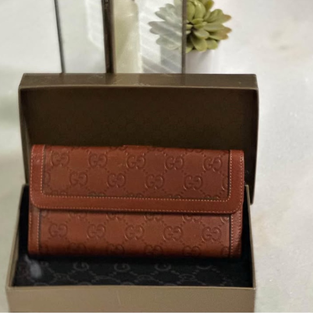 Gucci Brown Leather Wallet - Picture 2 of 3